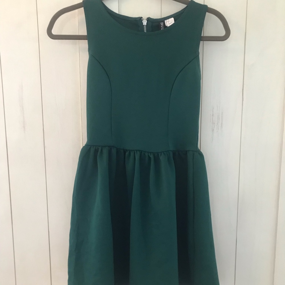 Green H&M dress